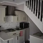 בית נופש Alensgrove Maisonette D